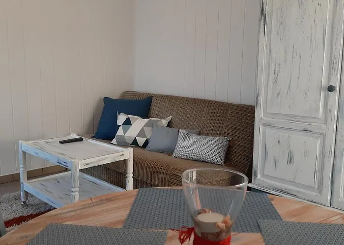 Resort Goscinna Katani